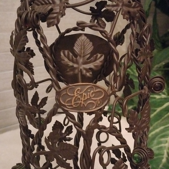 ⚜️ Wine Bottle Cork Holder - Picture 4 of 10